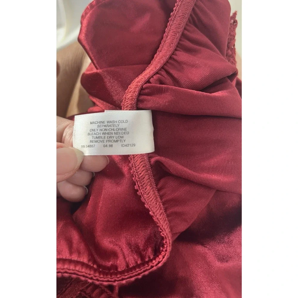 Victoria's Secret Vintage Cranberry Lace & Velvet Corset Bustier set 36/ S panty